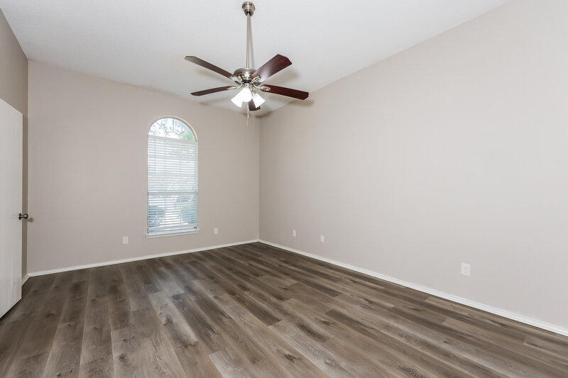 2,240/Mo, 1346 Vermont Ave Lancaster, TX 75134 Main Bedroom View