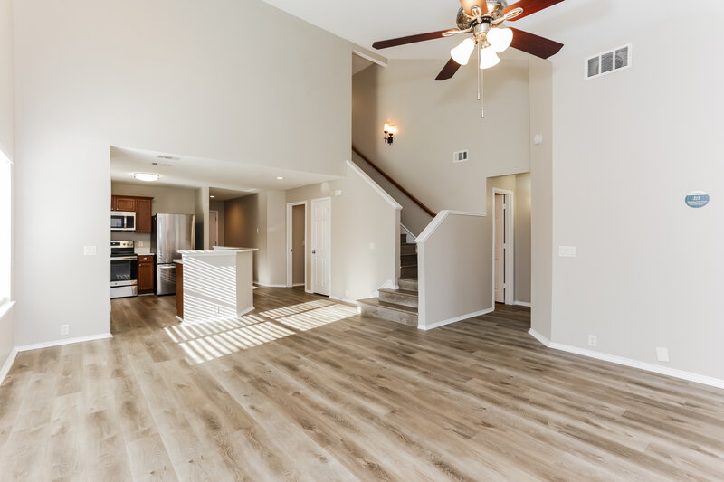 2,900/Mo, 928 Zachary Dr Arlington, TX 76002 Living Room View 2