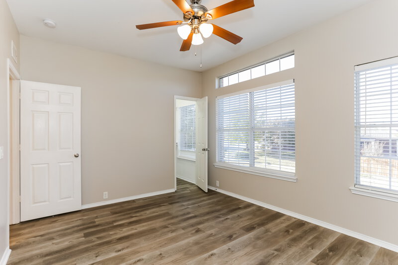 2,900/Mo, 928 Zachary Dr Arlington, TX 76002 Bedroom View