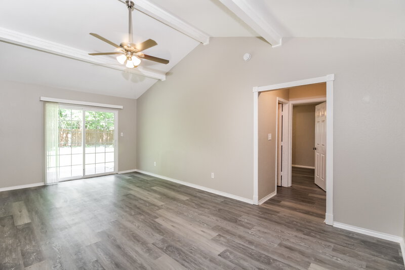 2,190/Mo, 416 Bart St Keller, TX 76248 Living Room View 3