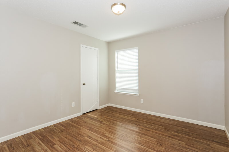 1,910/Mo, 327 Tioga Dr Arlington, TX 76002 Bedroom View 2