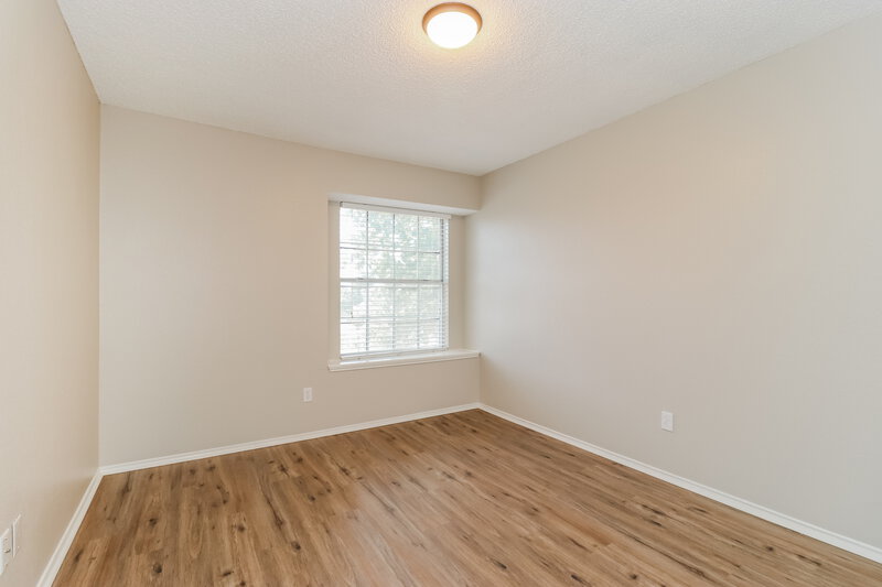2,685/Mo, 4902 Garden Grove Rd Grand Prairie, TX 75052 Bedroom View 2