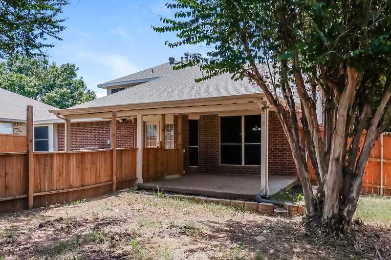 2,685/Mo, 4902 Garden Grove Rd Grand Prairie, TX 75052 Rear View 2
