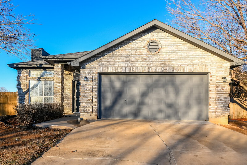 2,385/Mo, 2912 Genessee Ct Fort Worth, TX 76118 External View