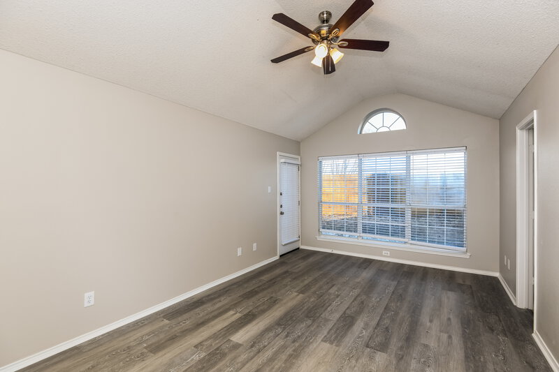 2,385/Mo, 2912 Genessee Ct Fort Worth, TX 76118 Main Bedroom View