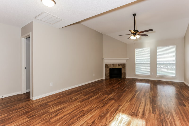 3,620/Mo, 1928 Salt Flats Trail Arlington, TX 76002 Living Room View 2