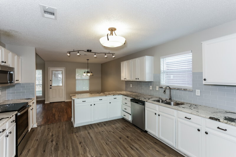 3,620/Mo, 1928 Salt Flats Trail Arlington, TX 76002 Kitchen View