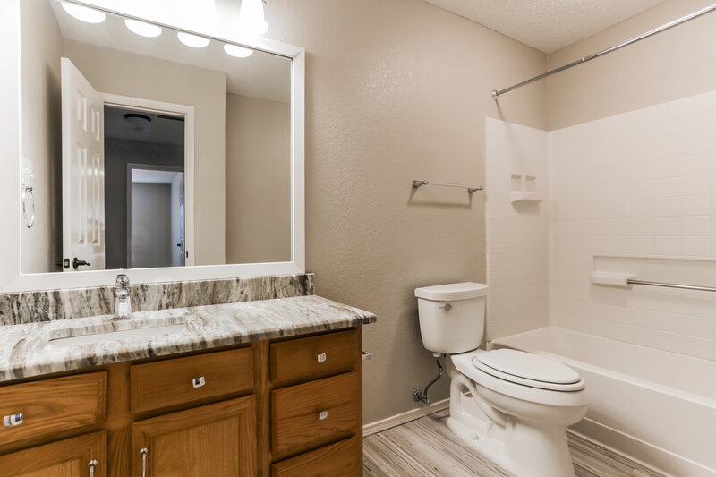3,620/Mo, 1928 Salt Flats Trail Arlington, TX 76002 Bathroom View