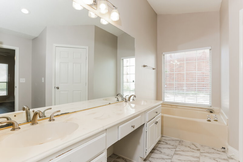 2,155/Mo, 912 Eagle Dr Desoto, TX 75115 Misc View 10