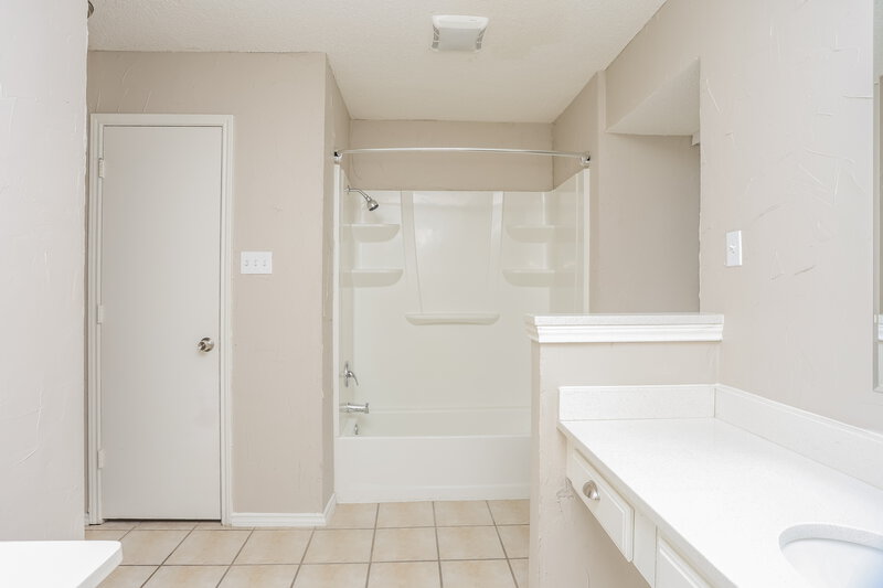 2,550/Mo, 2413 Claremont Dr Grand Prairie, TX 75052 Misc View 9
