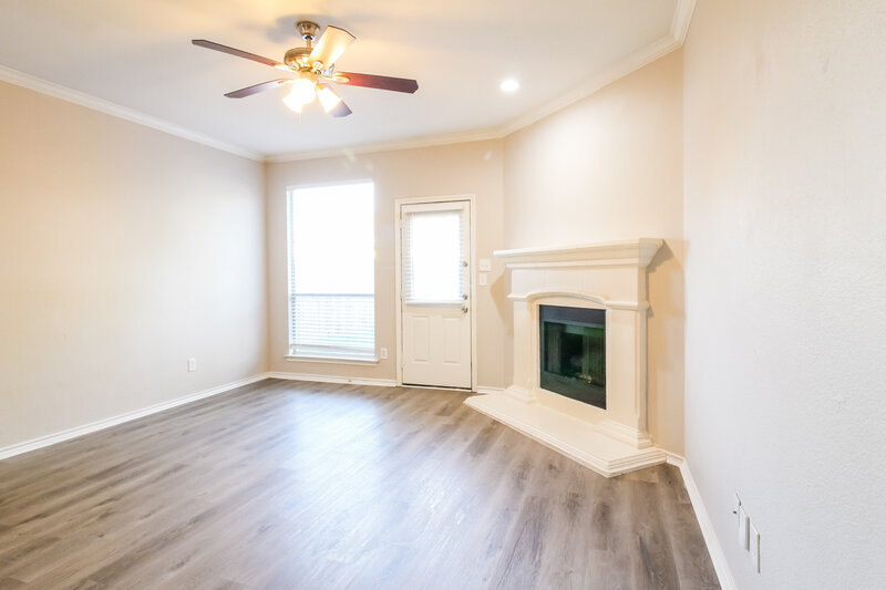 2,140/Mo, 6220 Claire Dr Fort Worth, TX 76131 Living Room View