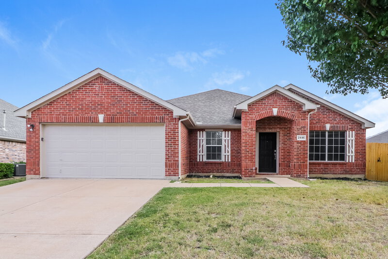 2,500/Mo, 2446 Frontier Dr Grand Prairie, TX 75052 External View