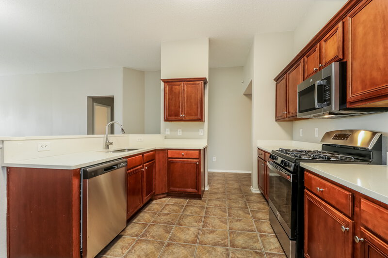 2,500/Mo, 2446 Frontier Dr Grand Prairie, TX 75052 Kitchen View 2