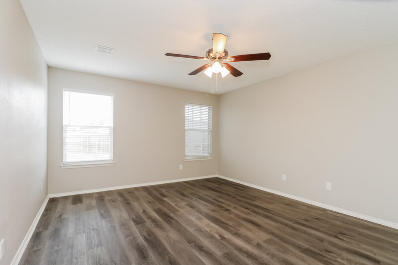 2,500/Mo, 2446 Frontier Dr Grand Prairie, TX 75052 Main Bedroom View