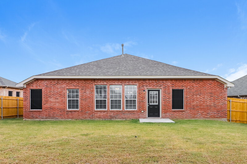 2,500/Mo, 2446 Frontier Dr Grand Prairie, TX 75052 Rear View