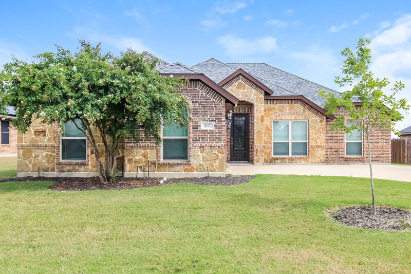 2,640/Mo, 407 Valley Ridge Dr Red Oak, TX 75154 External View