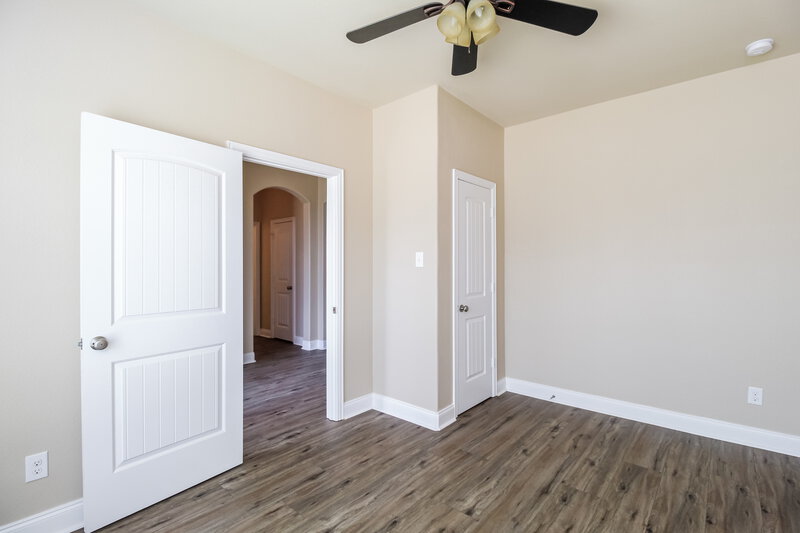 2,640/Mo, 407 Valley Ridge Dr Red Oak, TX 75154 Bedroom View
