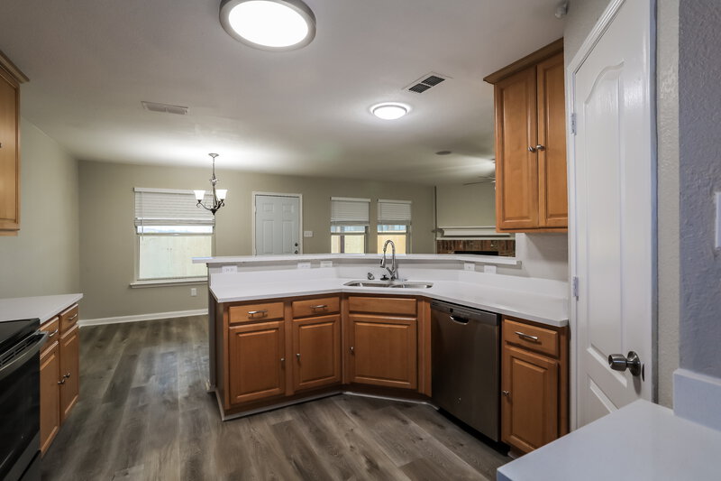 3,830/Mo, 8501 Rainy Lake Dr Fort Worth, TX 76244 Kitchen View