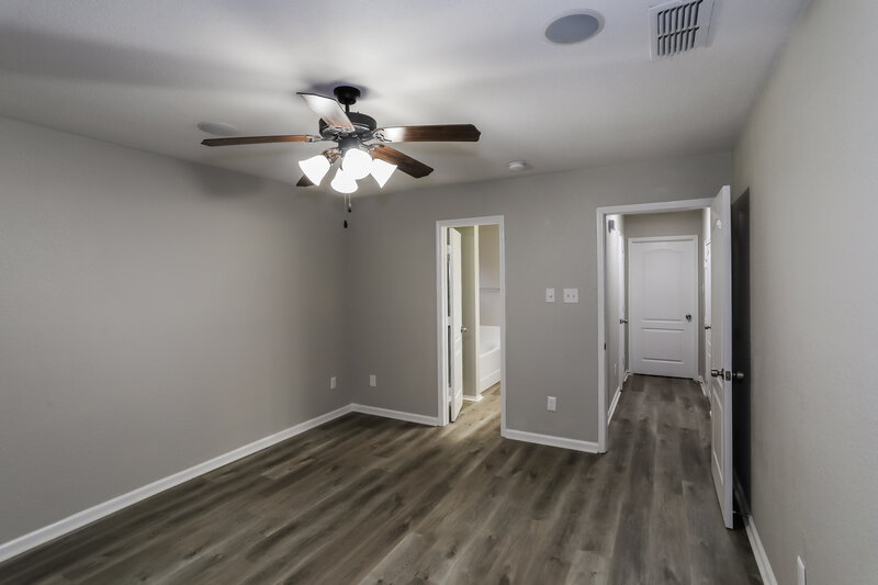 3,830/Mo, 8501 Rainy Lake Dr Fort Worth, TX 76244 Main Bedroom View 2