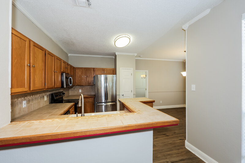 2,600/Mo, 7962 Crystal Creek Cir Fort Worth, TX 76137 Kitchen View 2
