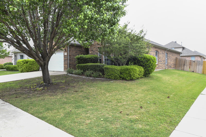 2,515/Mo, 2600 Evening Shade Dr Fort Worth, TX 76131 Front Entrance View 5