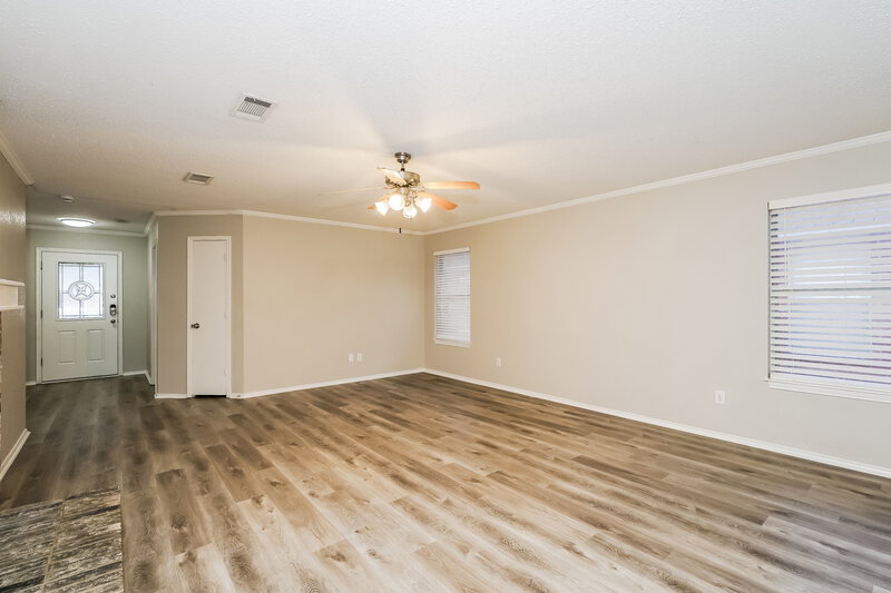 1,975/Mo, 5301 Royal Burgess Dr Fort Worth, TX 76135 Living Room View