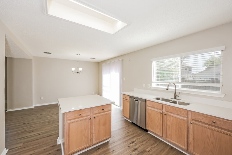 1,995/Mo, 10129 Chapel Glen Ter Fort Worth, TX 76116 Kitchen View