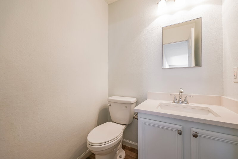 1,995/Mo, 10129 Chapel Glen Ter Fort Worth, TX 76116 Bathroom View