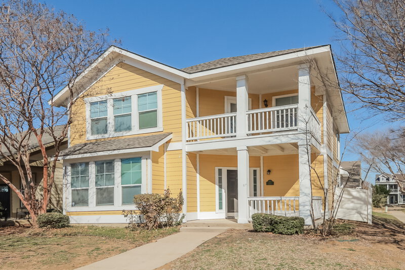 0/Mo, 9867 Walnut Hill Dr Providence Village, TX 76227 Front View