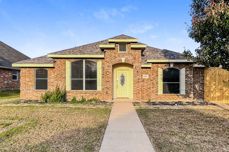 3,250/Mo, 1507 Baker Dr Cedar Hill, TX 75104 External View