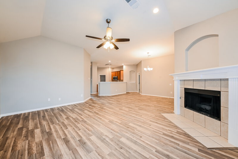 3,250/Mo, 1507 Baker Dr Cedar Hill, TX 75104 Living Room View