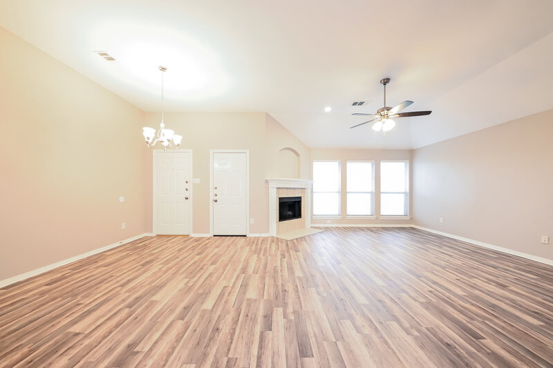 3,250/Mo, 1507 Baker Dr Cedar Hill, TX 75104 Dining Room View