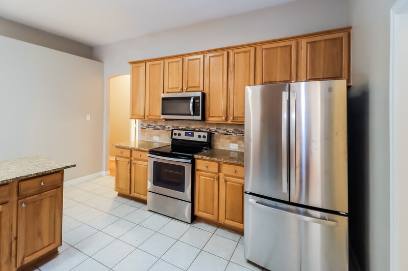 2,545/Mo, 6209 Reddenson Dr Fort Worth, TX 76132 Kitchen View