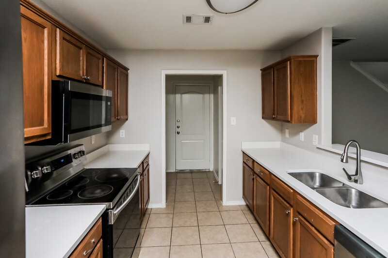 2,275/Mo, 8401 Timberbrook Ln Dallas, TX 75249 Kitchen View 2