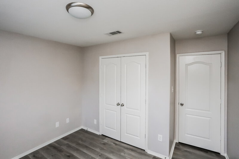 2,275/Mo, 8401 Timberbrook Ln Dallas, TX 75249 Bedroom View 3