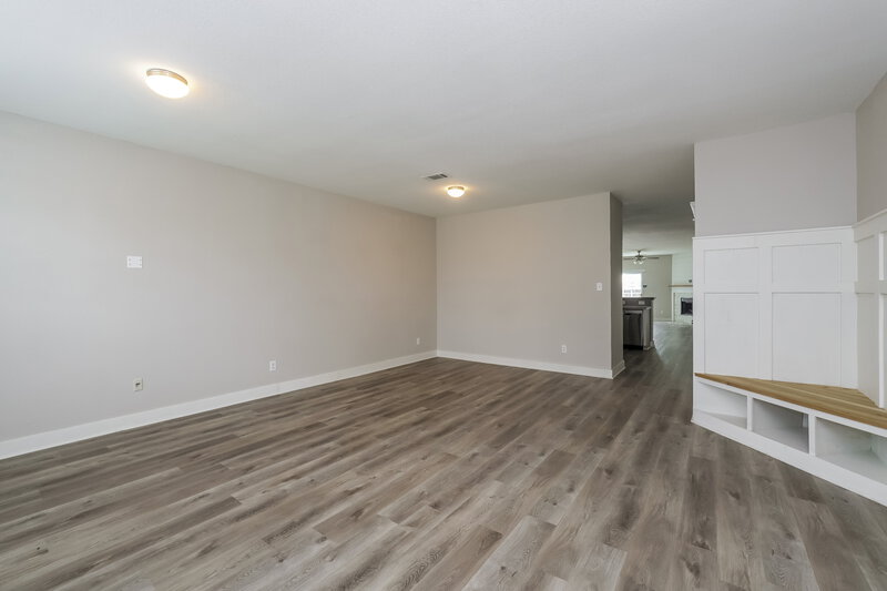 2,180/Mo, 13228 Elmhurst Dr Fort Worth, TX 76244 Living Room View 2