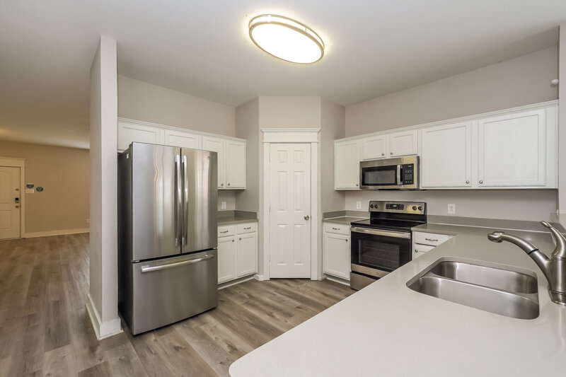 2,180/Mo, 13228 Elmhurst Dr Fort Worth, TX 76244 Kitchen View