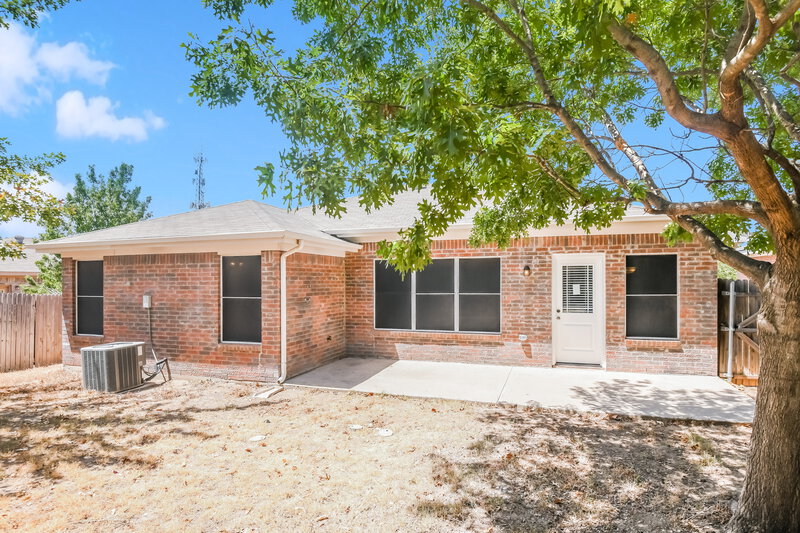 2,065/Mo, 2745 Cochran Way Fort Worth, TX 76108 Rear View