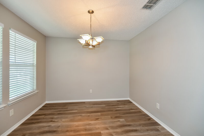 2,900/Mo, 140 Palm Dr Lancaster, TX 75146 Dining Room View