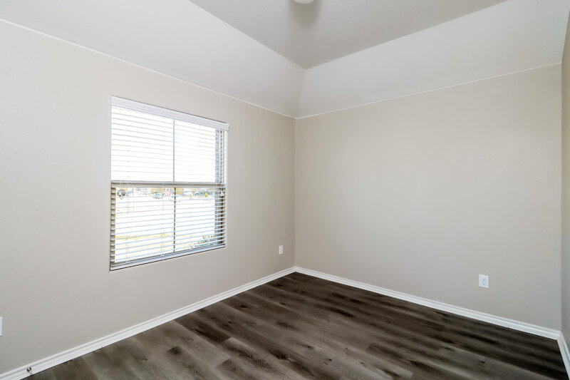 2,380/Mo, 328 Cameron Hill Pt Fort Worth, TX 76134 Bedroom View 3