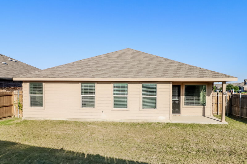 2,380/Mo, 328 Cameron Hill Pt Fort Worth, TX 76134 Rear View