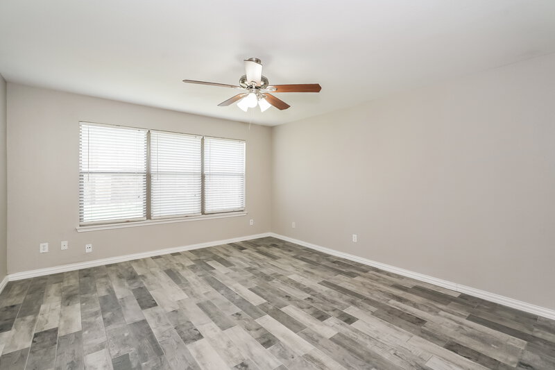 2,125/Mo, 5105 Raymond Dr Fort Worth, TX 76244 Main Bedroom View