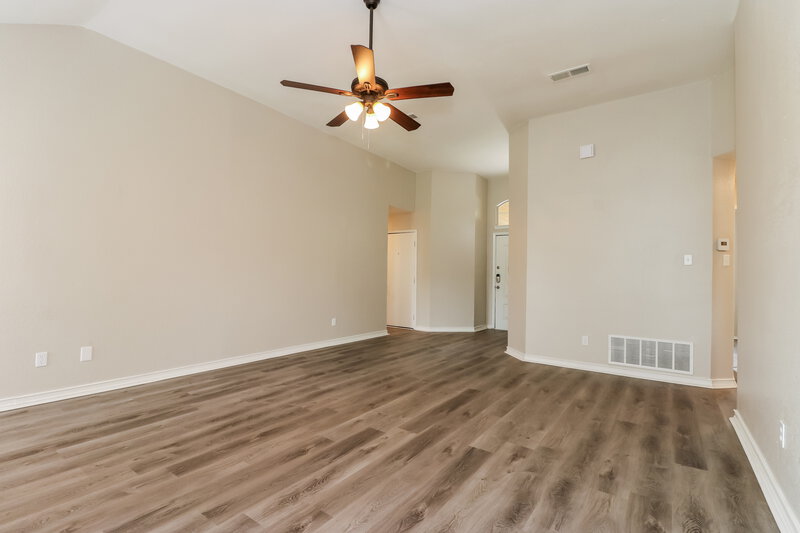 2,505/Mo, 2708 Sagehill Dr Fort Worth, TX 76123 Living Room View 3