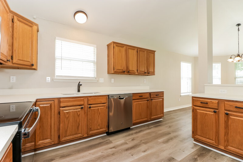 2,505/Mo, 2708 Sagehill Dr Fort Worth, TX 76123 Kitchen View 3