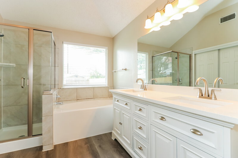 2,505/Mo, 2708 Sagehill Dr Fort Worth, TX 76123 Main Bathroom View