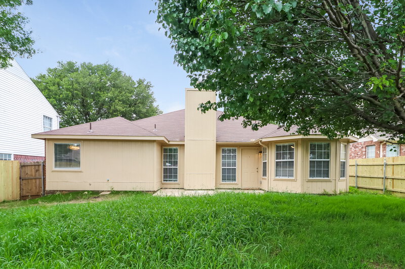 2,505/Mo, 2708 Sagehill Dr Fort Worth, TX 76123 Rear View