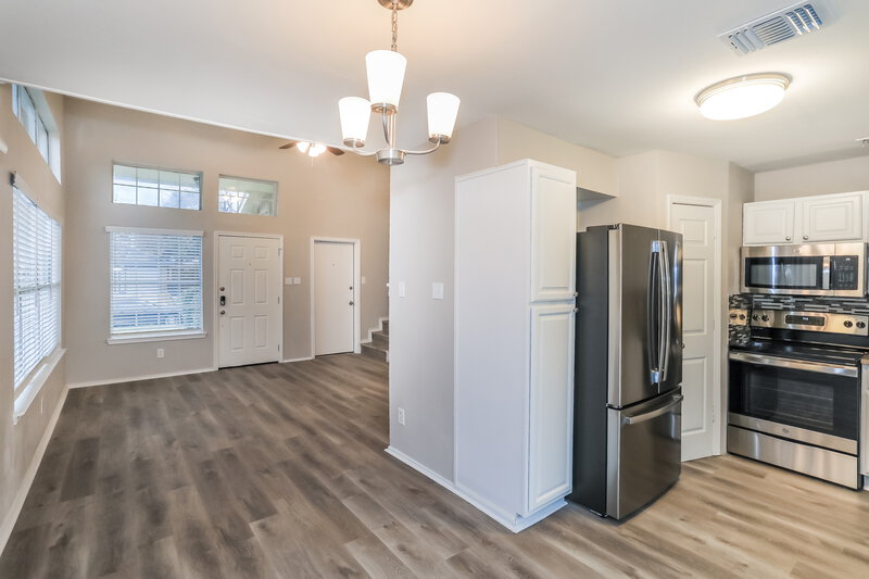 2,205/Mo, 6746 Poppy Dr Fort Worth, TX 76137 Dining Room View 2