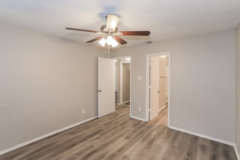 2,205/Mo, 6746 Poppy Dr Fort Worth, TX 76137 Main Bedroom View 2