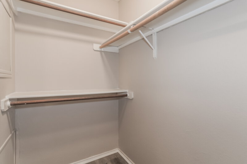 2,205/Mo, 6746 Poppy Dr Fort Worth, TX 76137 Walk In Closet View