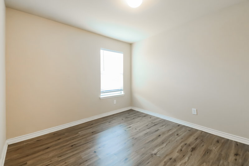 1,980/Mo, 12817 Purdue Dr Balch Springs, TX 75180 Bedroom View 2
